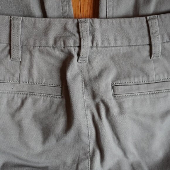 J. Crew Girlfriend High-Rise Chino Pant || 0 - Picture 7 of 8